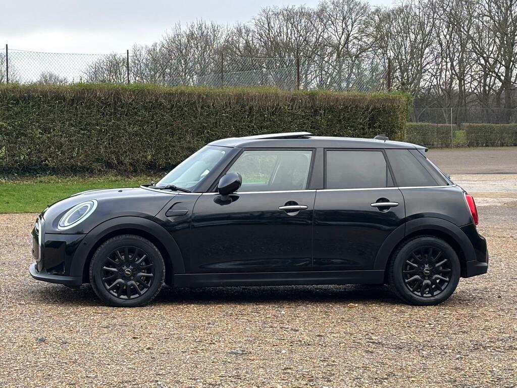 Mini Hatch 1.5 Cooper Classic Steptronic Euro 6 S S LR71ZZG Black #4