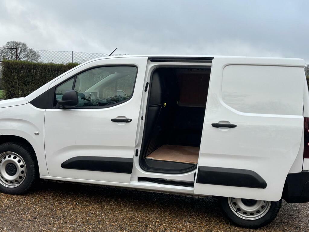 Peugeot Partner 1.5 Bluehdi 1000 Professional Premium Standard P White #3