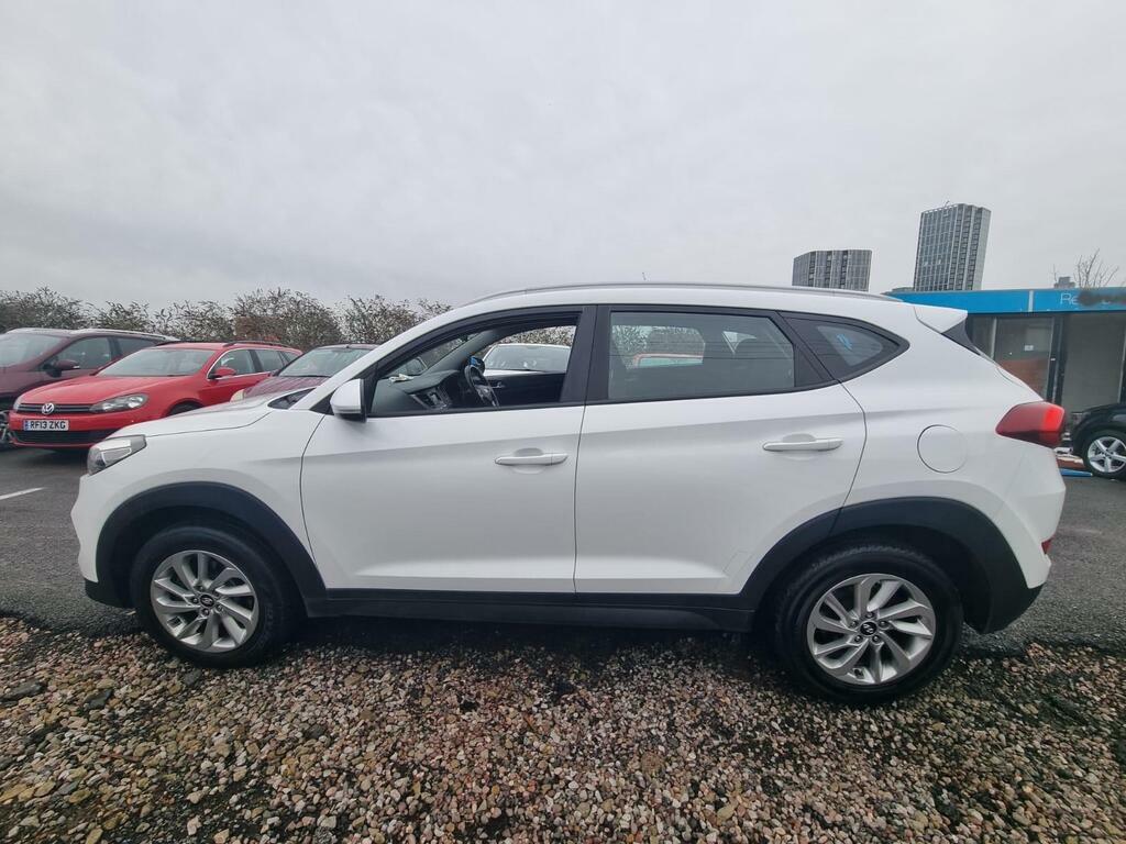 Hyundai Tucson 1.6 Gdi Blue Drive Se Euro 6 Ss NV65TGX White