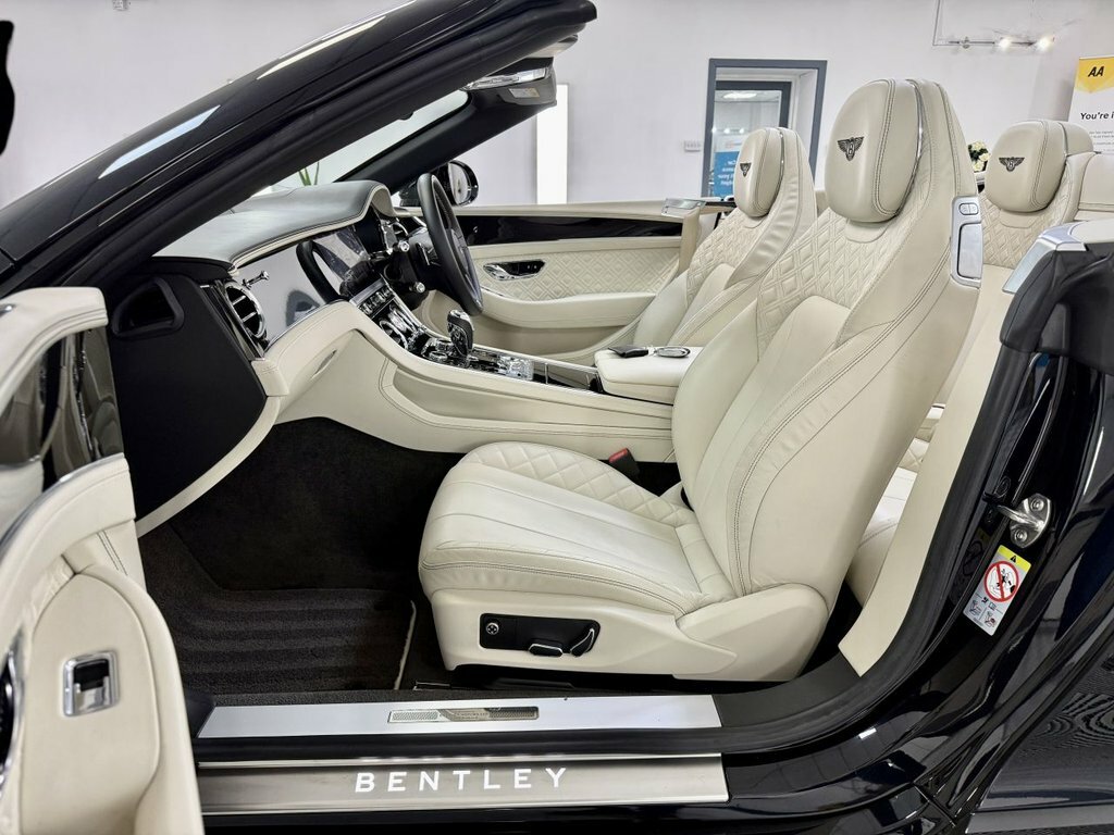Bentley Continental Gt 2020 6.0 W12 Gtc Convertible 4Wd E Black #3