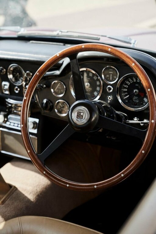 Aston Martin DB6 4L Vantage Red #3