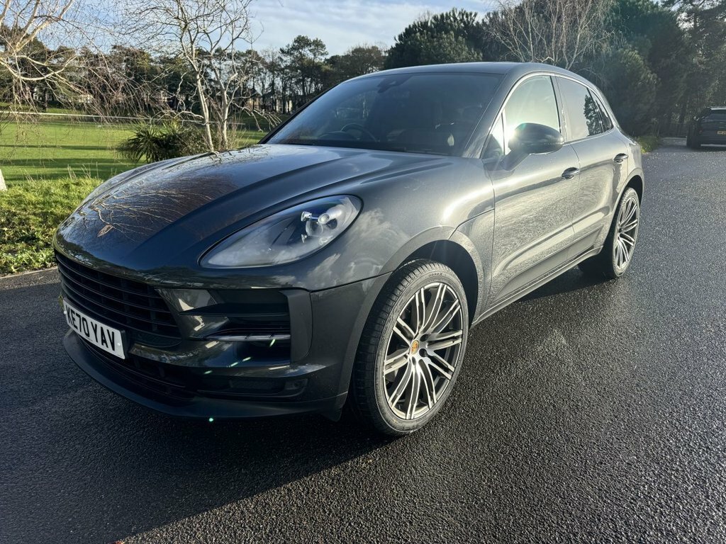 Porsche Macan 2L Null KE70YAV Grey #2