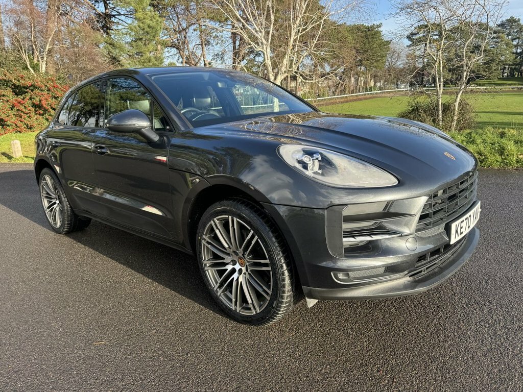 Porsche Macan 2L Null Grey