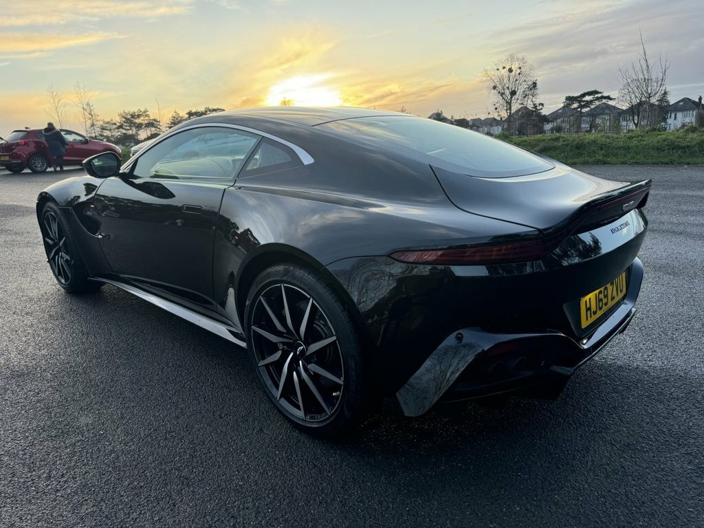Aston Martin Vantage 4L Null HJ69ZVU Black #6