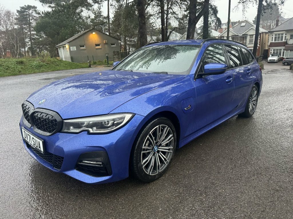 BMW 3 Series 2L M Sport DV71SUA Blue #2
