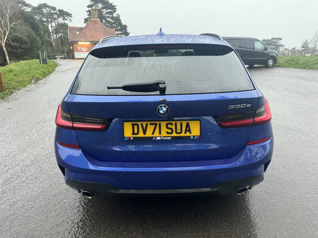BMW 3 Series 2L M Sport DV71SUA Blue #3