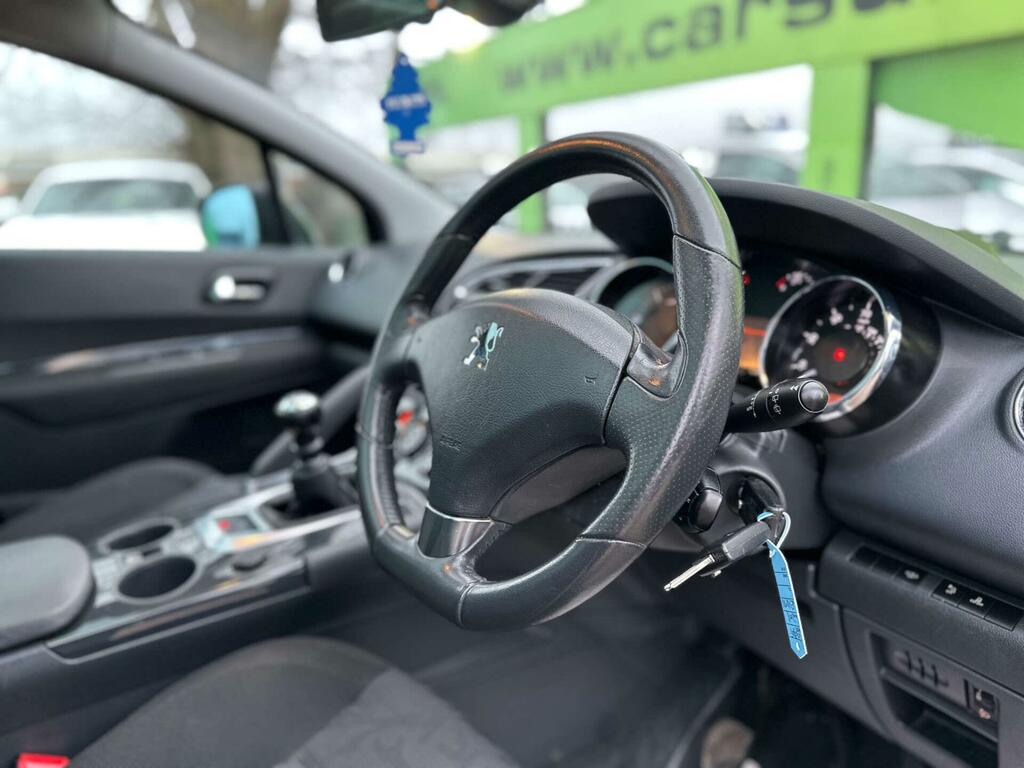 Peugeot 3008 1.6 Hdi Exclusive Euro 4 EX10FVV Black #2