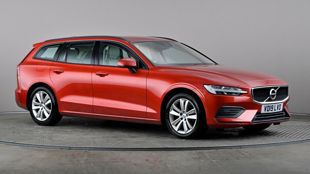 Volvo V60 2.0 D3 Momentum Red