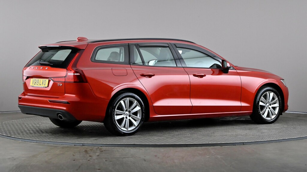 Volvo V60 2.0 D3 Momentum Red #6