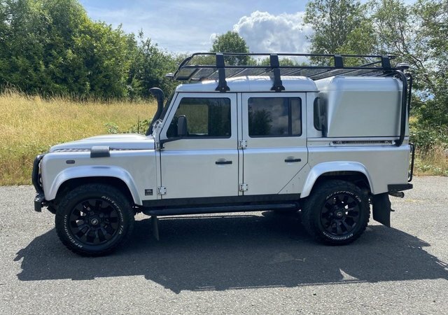 Land Rover Defender 2014 2.2 Tdci County Pickup Double Cab Silver
