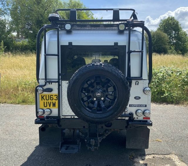Land Rover Defender 2014 2.2 Tdci County Pickup Double Cab Silver #5