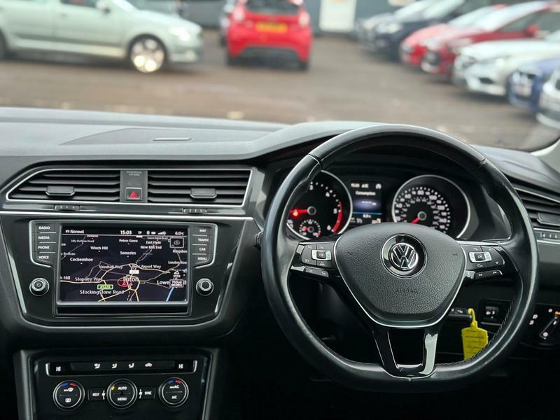 Volkswagen Tiguan 2.0 Tdi Se Navigation 4Motion Euro 6 S S BG67JWD Black #3