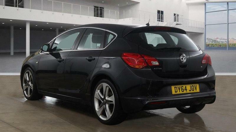 Vauxhall Astra 1.6 16V Limited Edition Euro 5 DY64JOV Black #3