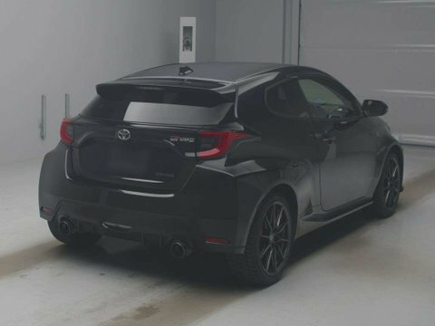 Toyota Yaris 1.6T Gr Rz VO23UTE Black #2