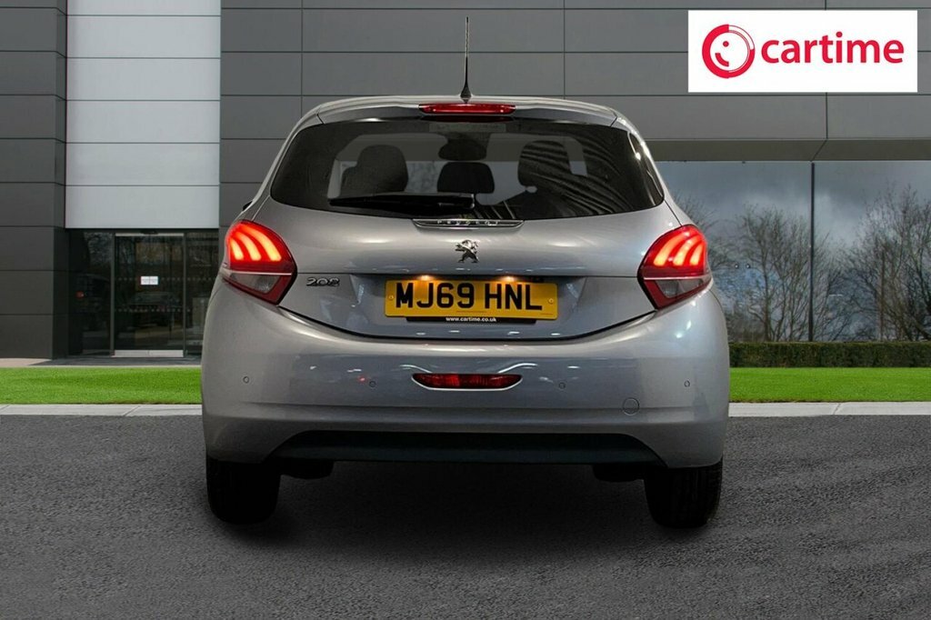 Peugeot 208 1.2L Tech Edition MJ69HNL Grey #5