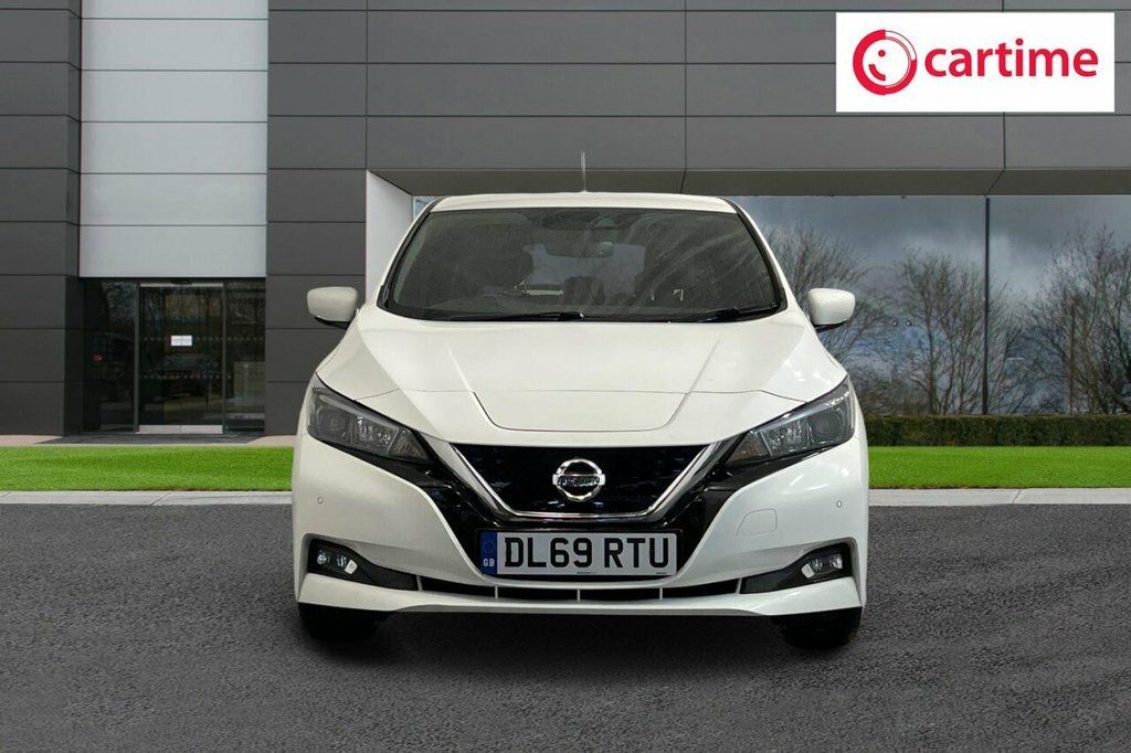 Nissan Leaf Hatchback DL69RTU White #4