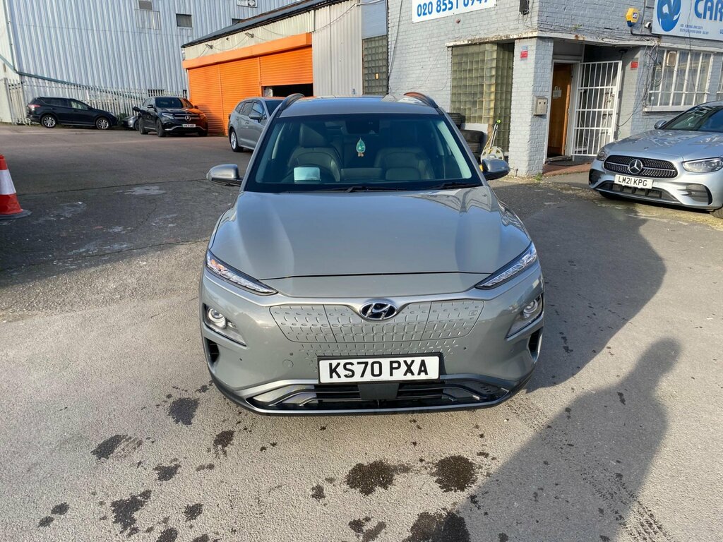 Hyundai Kona 64Kwh Premium Se 7Kw Charger Grey