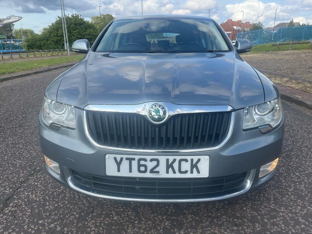 Skoda Superb 2.0 Tdi Elegance 2012 Grey