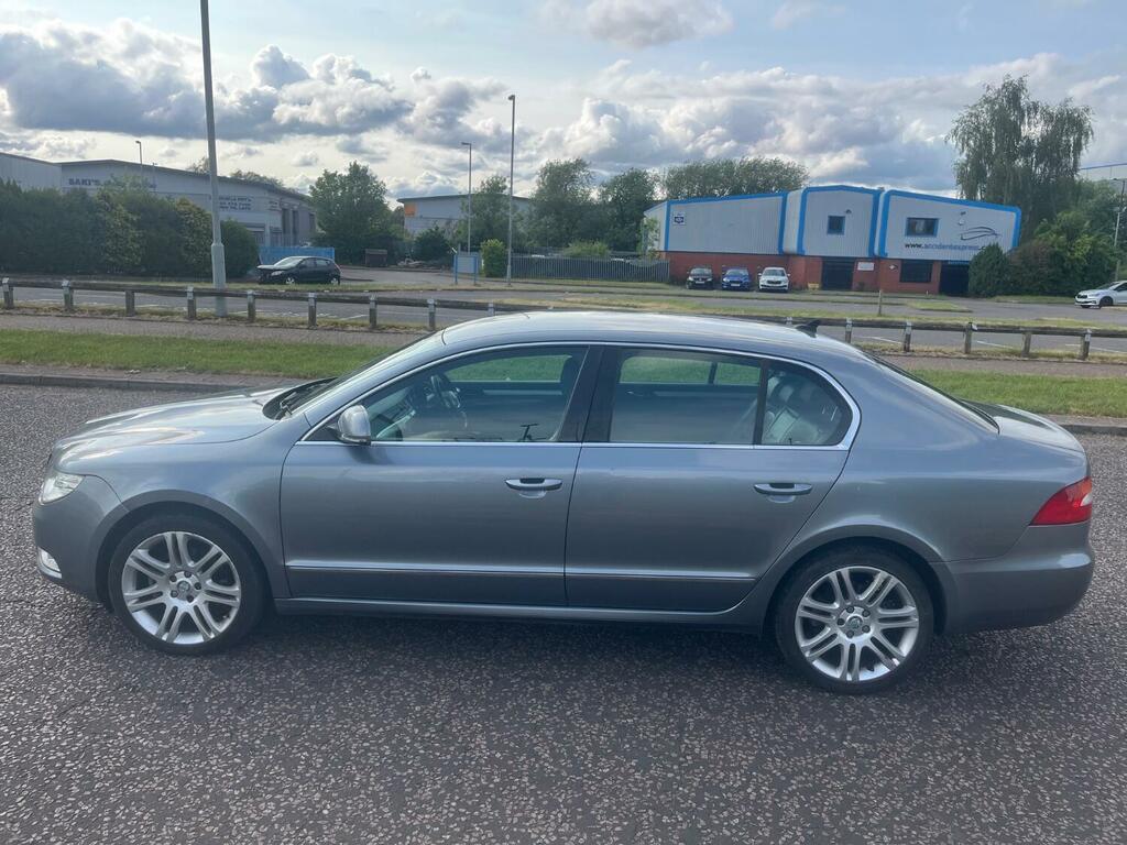 Skoda Superb 2.0 Tdi Elegance 2012 Grey #2