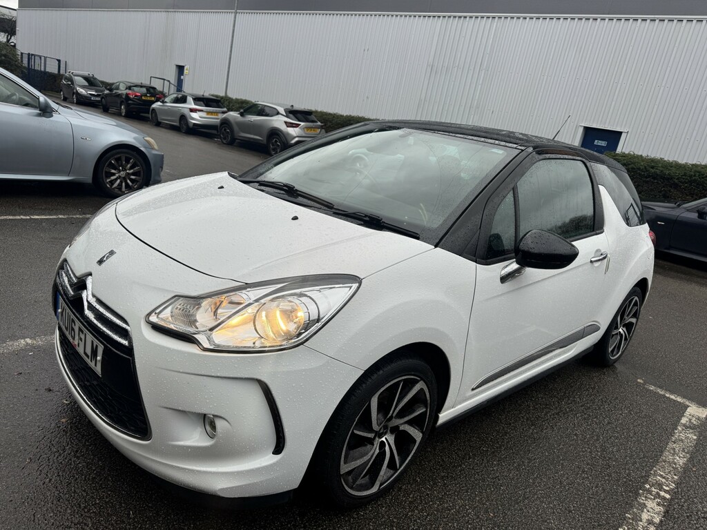 DS DS 3 1.2 Puretech Dstyle Nav 2016 KU16FLM White #2