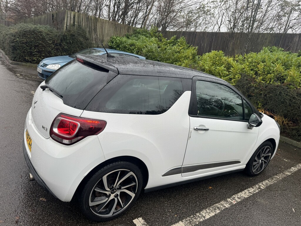 DS DS 3 1.2 Puretech Dstyle Nav 2016 KU16FLM White #5