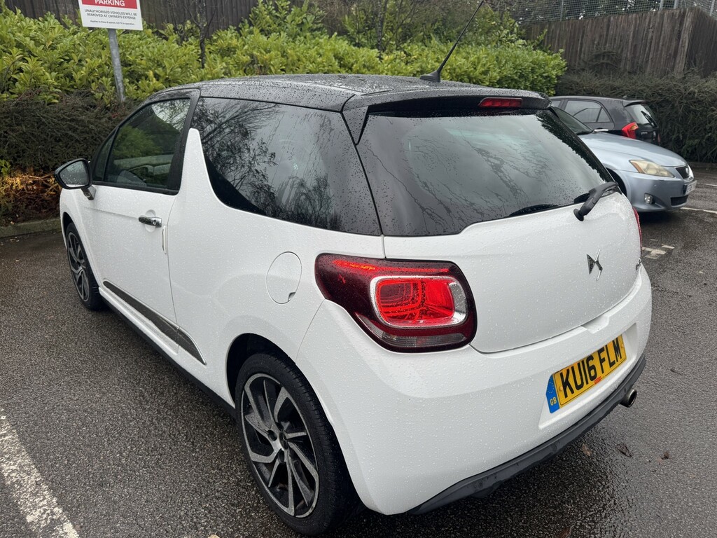 DS DS 3 1.2 Puretech Dstyle Nav 2016 KU16FLM White #3