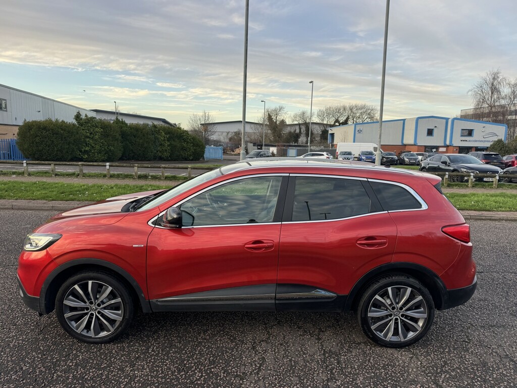 Renault Kadjar 1.5 Signature Nav Dci 110 2016 CA65EFY Red #3