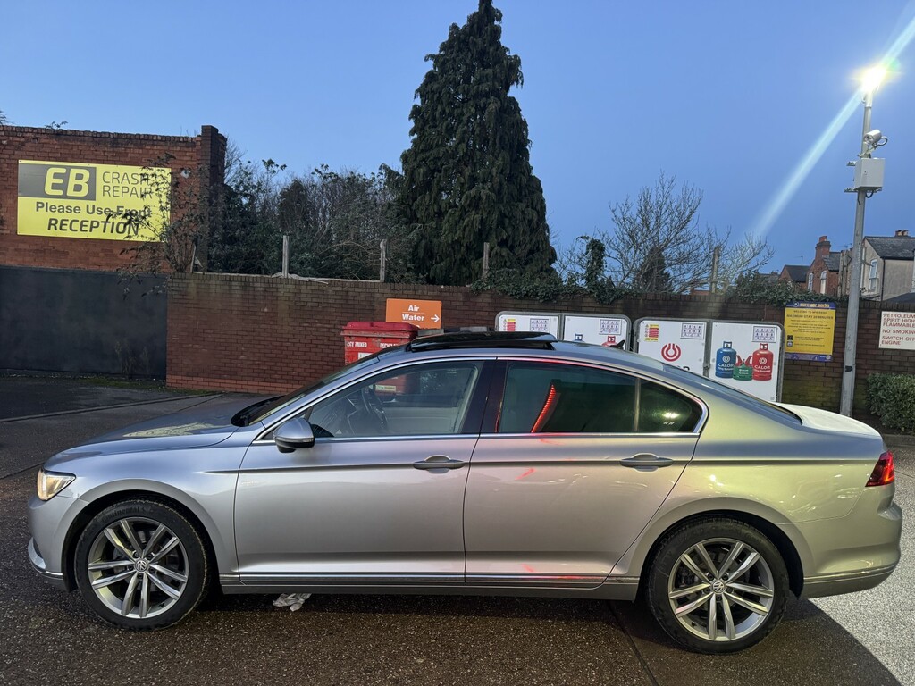 Volkswagen Passat 1.6 Tdi Gt 2017 EY67AON Silver #3