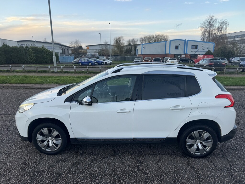 Peugeot 2008 1.2 Vti Allure 2014 EU14WVX White #3