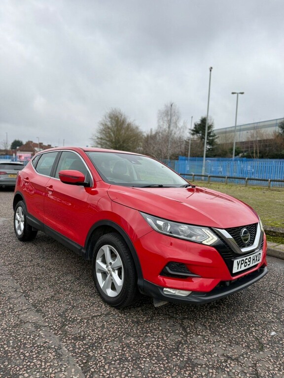 Nissan Qashqai 1.5 Dci Acenta Premium 2019 YP69HXD Red #3