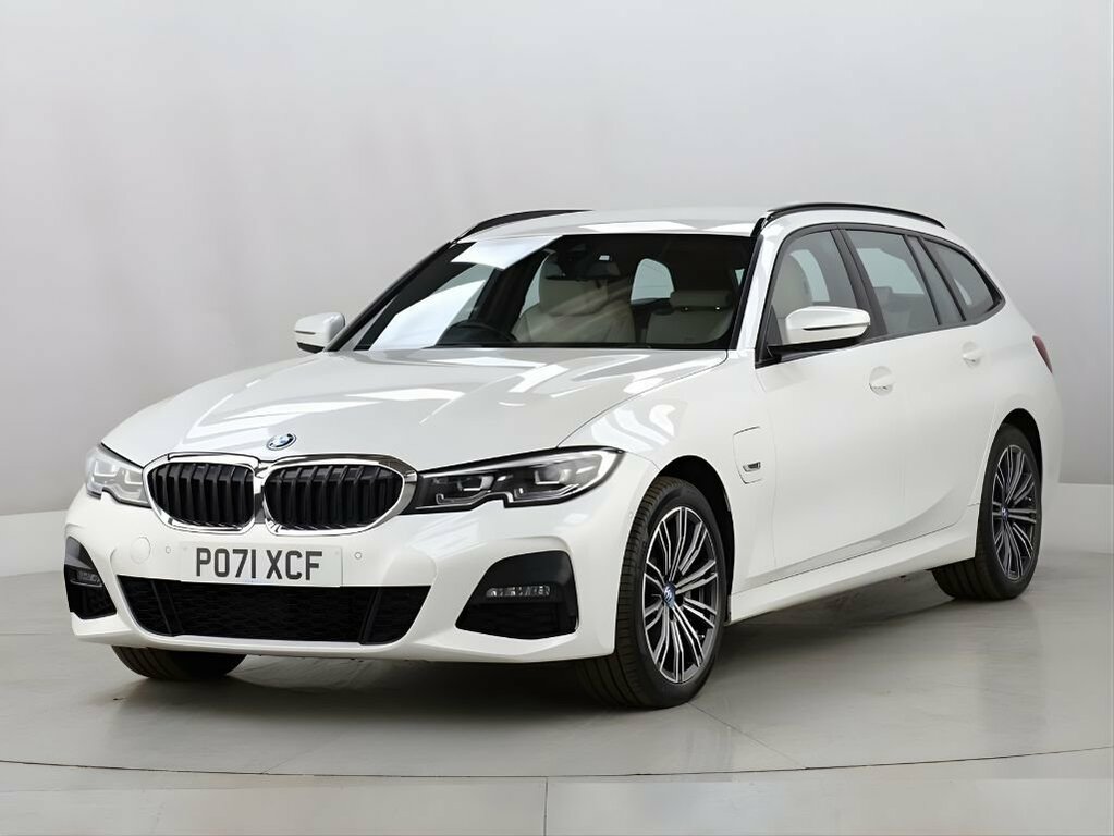 BMW 3 Series 2L M Sport PO71XCF White #5