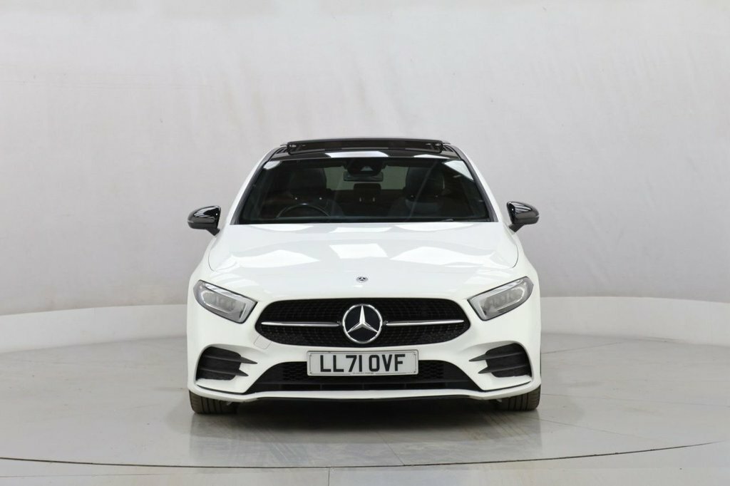Mercedes-Benz A Class 1.3L Amg Line Edition LL71OVF White #3