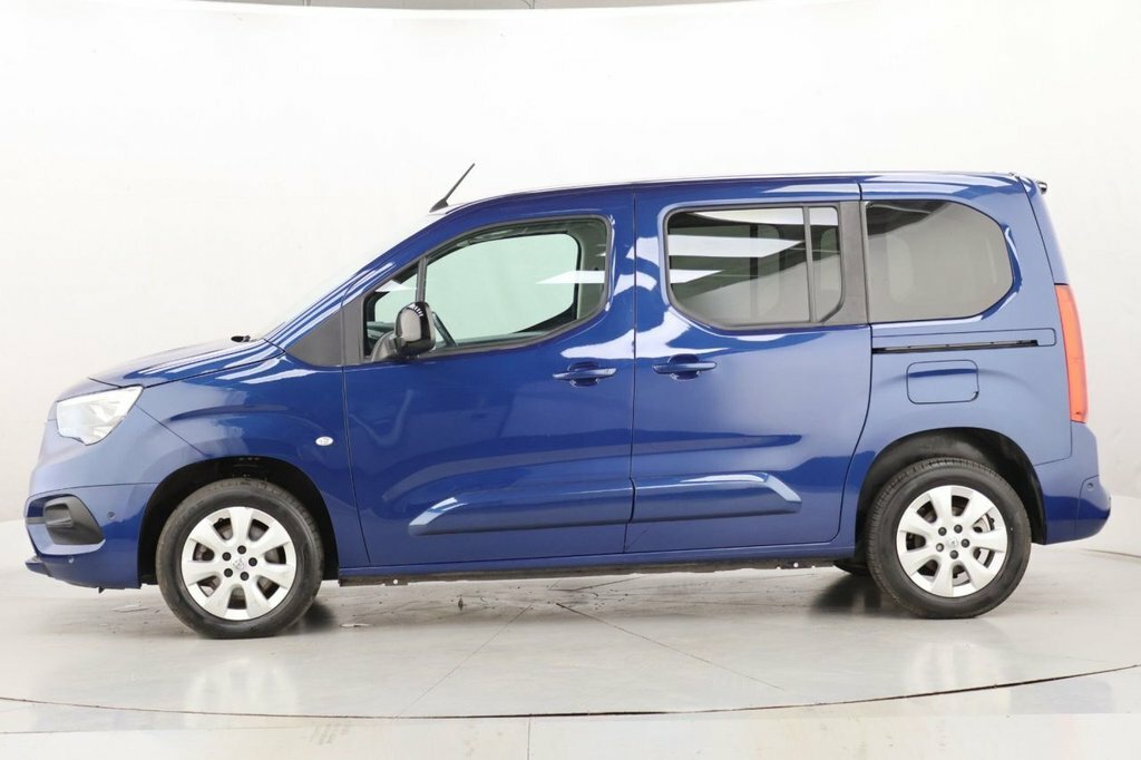 Vauxhall Combo Life 1.5L Se XGZ6956 Blue #4