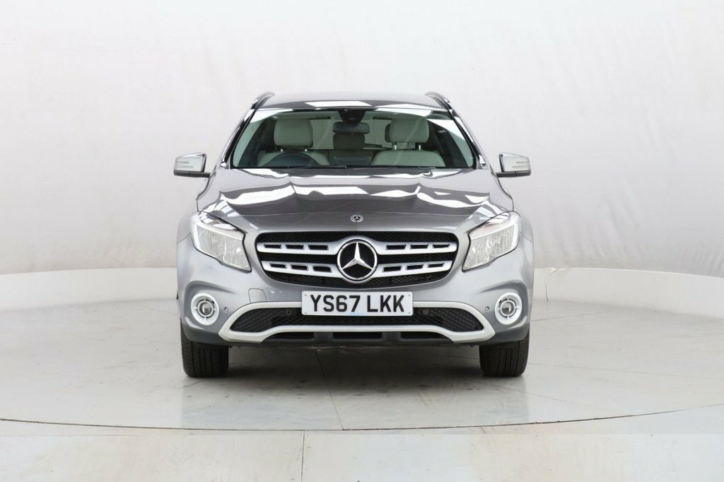 Mercedes-Benz GLA Class 1.6L Se Grey #5