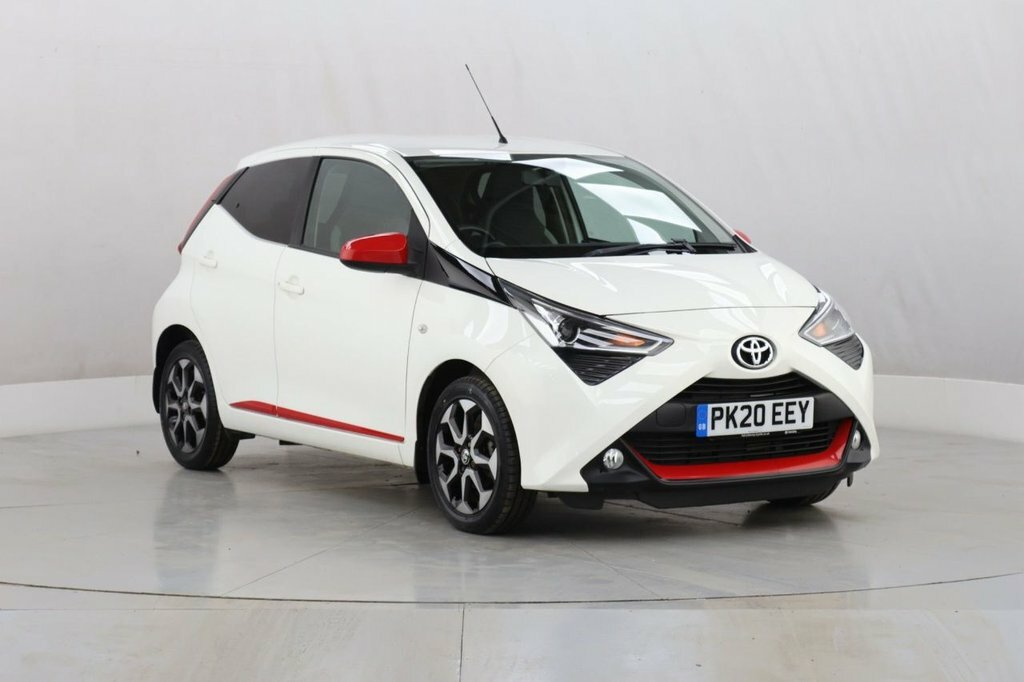 Toyota Aygo 1L X-trend White #2