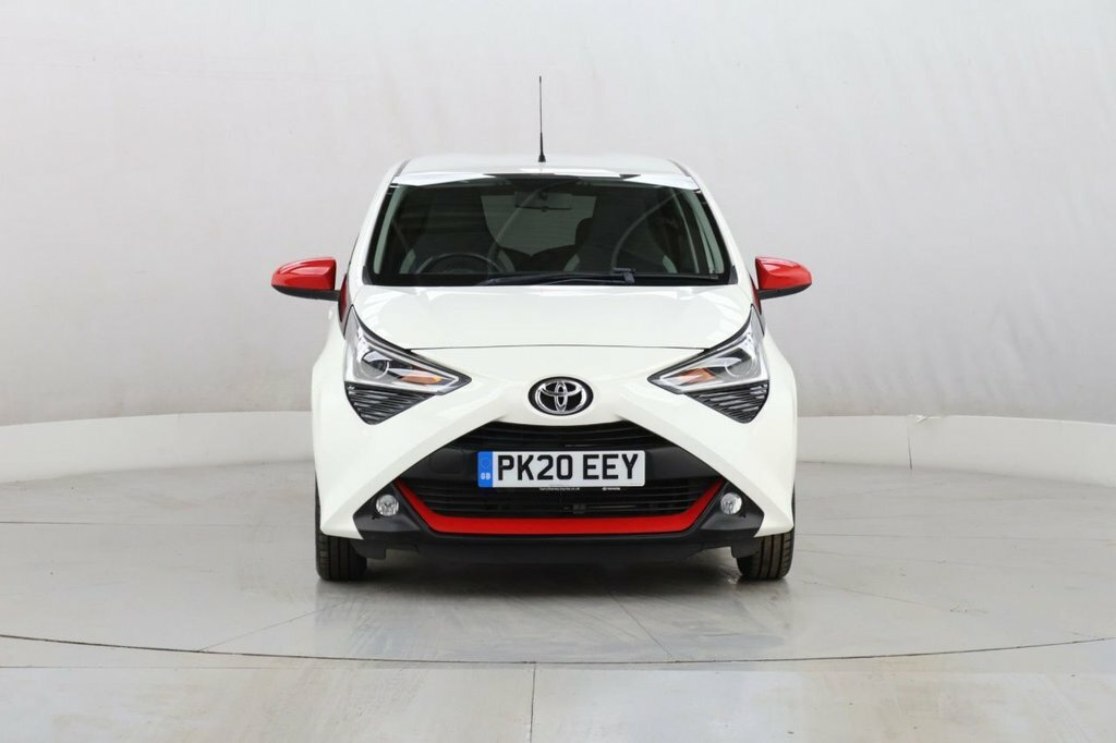 Toyota Aygo 1L X-trend White #3