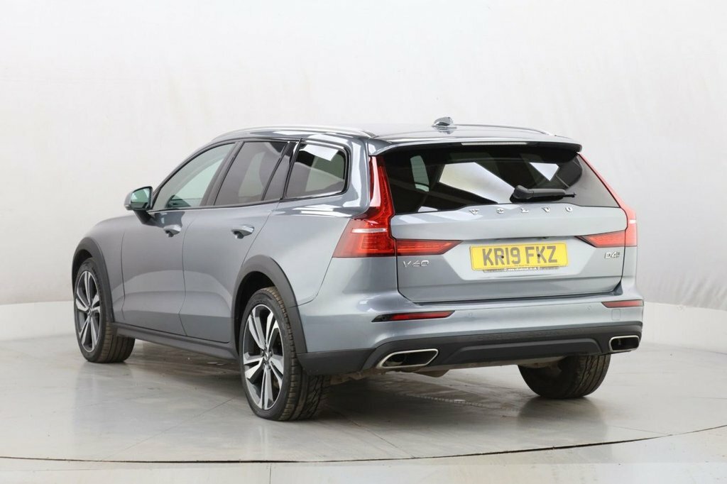 Volvo V60 Cross Country 2L Plus Grey #6