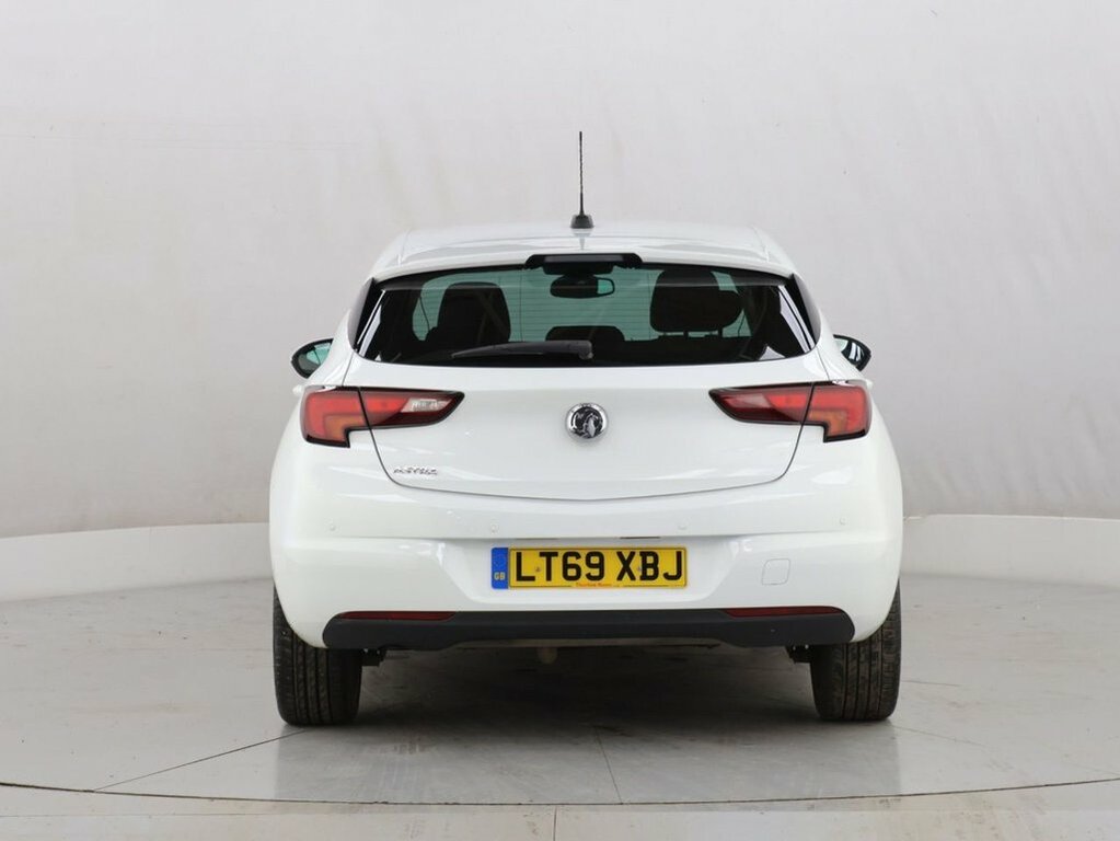 Vauxhall Astra 1.4L Griffin LT69XBJ White #6