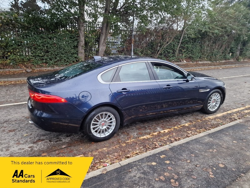 Jaguar XF Reserve For 99...D Prestige YX67FYZ Blue #5