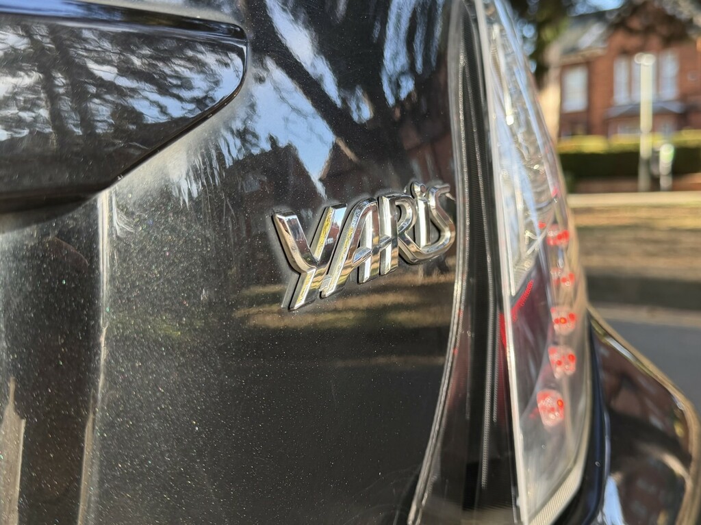 Toyota Yaris 1.3 Dual Vvt-i Icon Plus 201414 WN14OZC Black #6