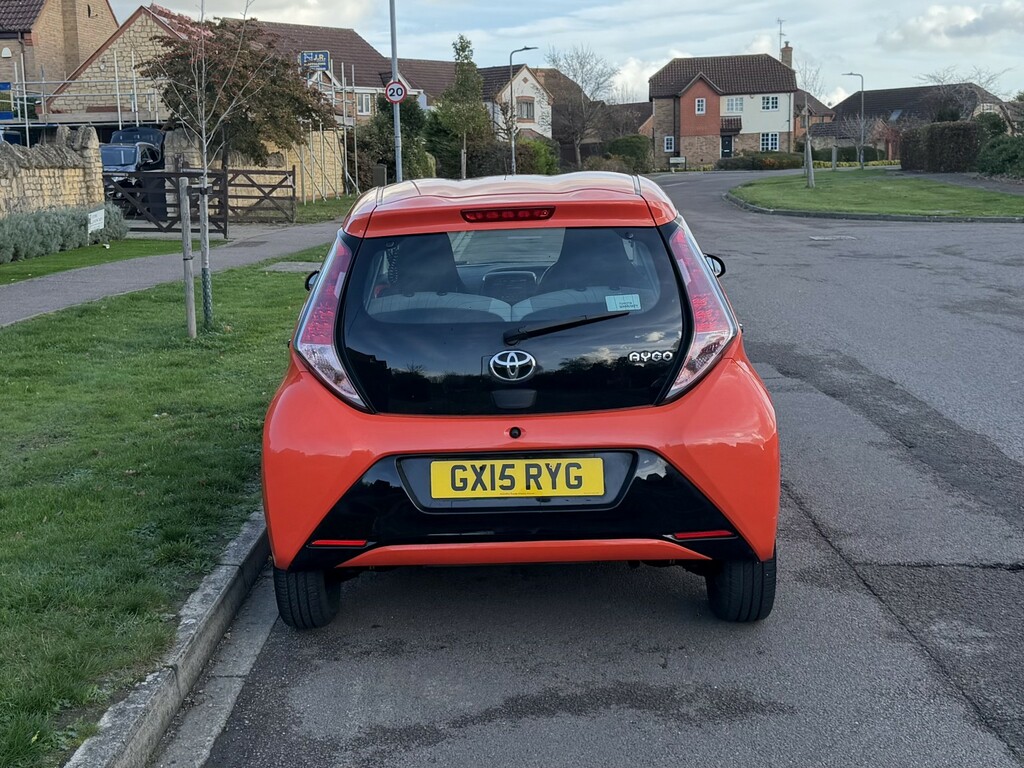 Toyota Aygo 1.0 Vvt-i X-cite 201515 GX15RYG Orange #5