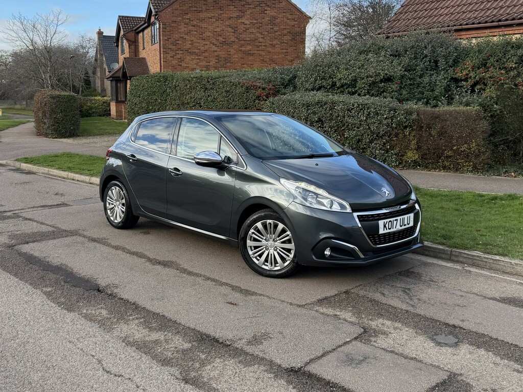 Peugeot 208 1.2 Puretech Allure 201717 Grey