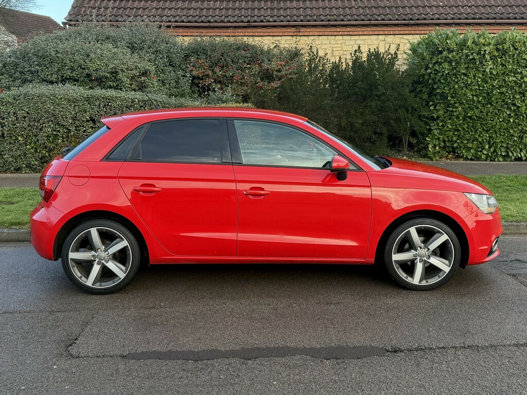 Audi A1 1.2 Tfsi Sport 201313 Red #2