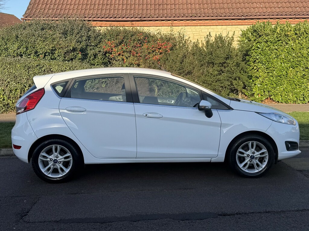 Ford Fiesta 1.3 Zetec 201515 LF15PKN White #3