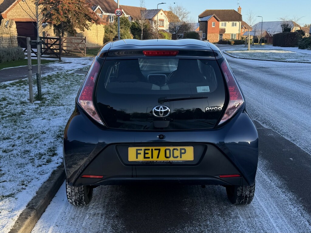 Toyota Aygo 1.0 Vvt-i X-play 201717 FE17OCP Blue #5