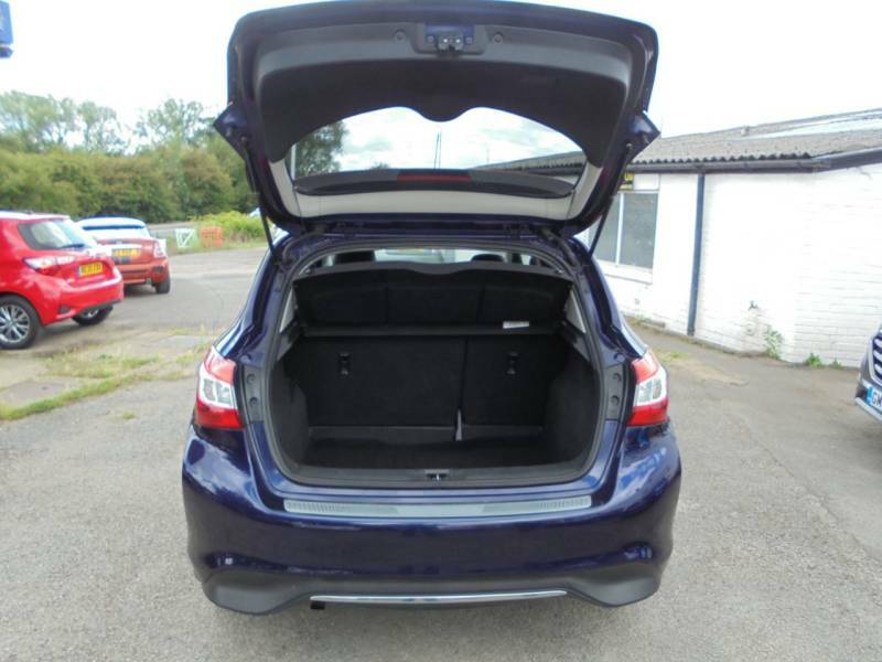 Nissan Pulsar 1.2 Dig-t Tekna - 2017 67 SP67UPN Blue #5