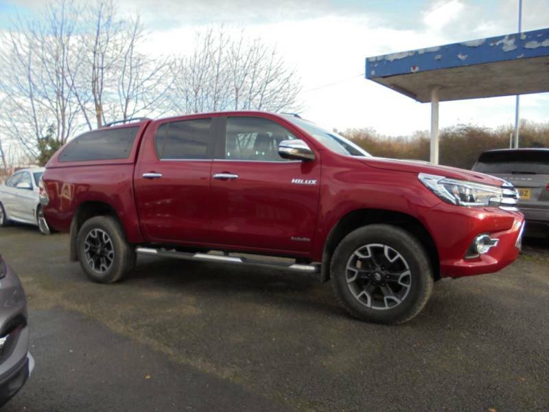 Toyota HILUX Invincible X Dcab Pick Up 2.4 D-4d - 2017 6 Red