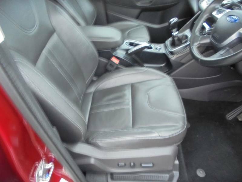 Ford Kuga 2.0 Tdci 180 Titanium X Sport - 2015 15 YS15DXA Red #5