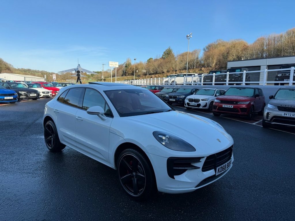Porsche Macan Suv White