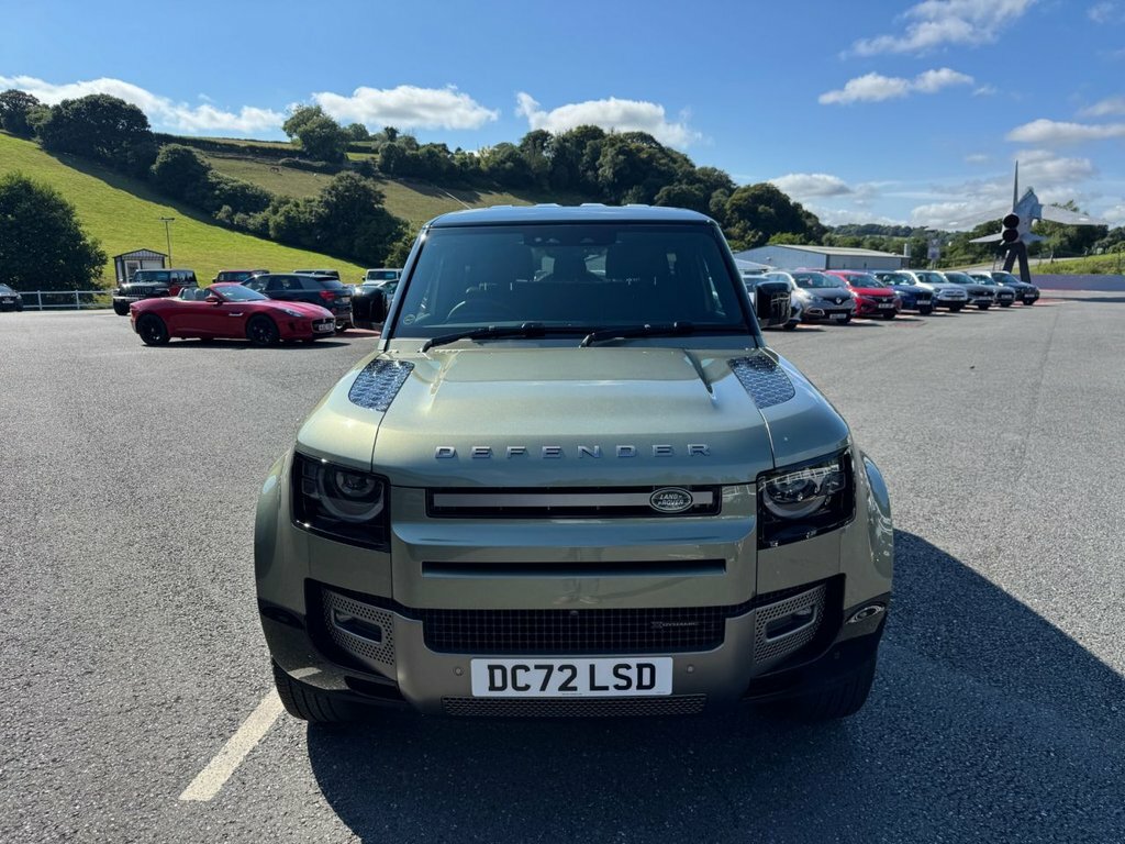 Land Rover Defender 3L X-dynamic Se DC72LSD Green #2